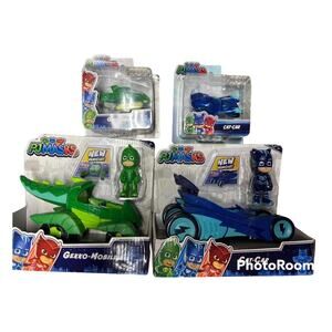 NIP Lot of 4 PJ Masks Toys